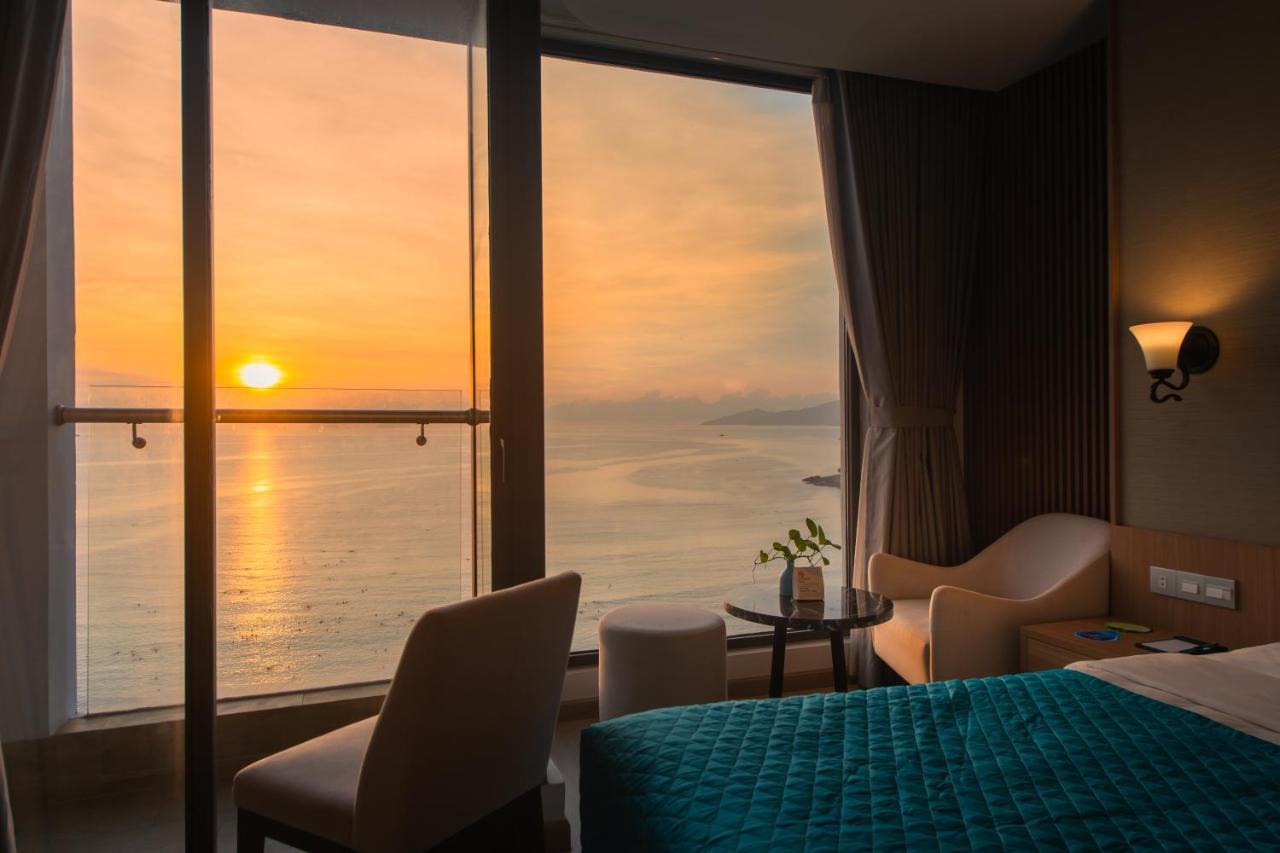 Navada Beach Hotel Nha Trang Buitenkant foto